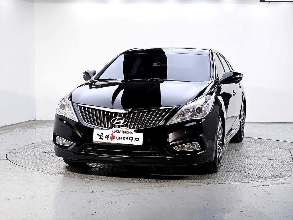 HYUNDAI Grandeur - Vista 2