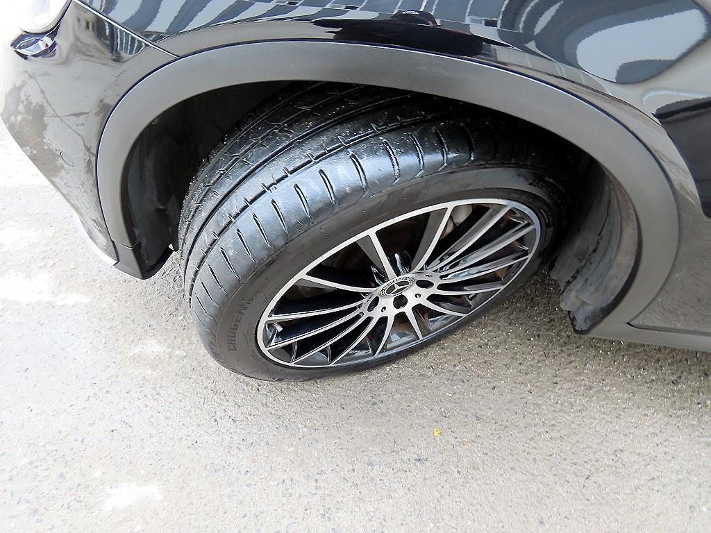 Mercedes Benz GLC Class 2019 Negro - Importación desde Corea - HF Imports Iquique - Foto 20