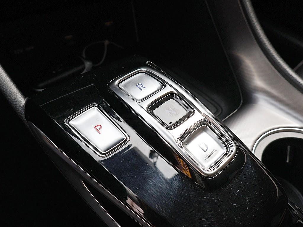 HYUNDAI Sonata - Vista 11