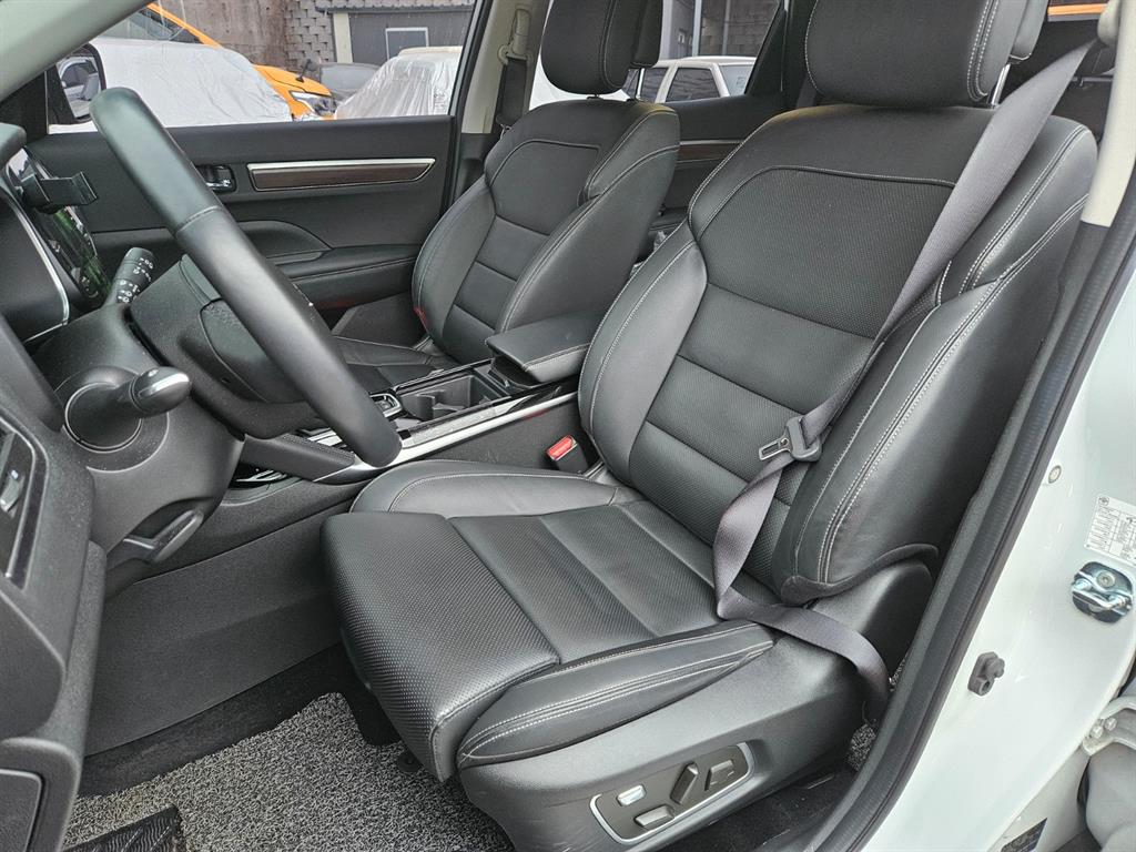 SAMSUNG QM6 2020 Blanco - Importación desde Corea - HF Imports Iquique - Foto 15