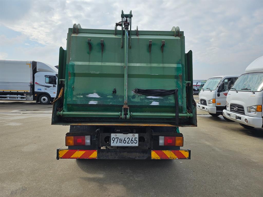 medium and large cargo Special - Vista 8