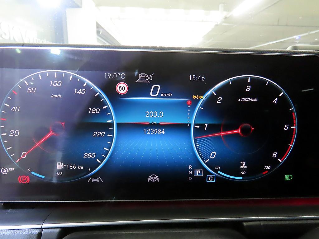 Mercedes Benz GLE Class - Vista 9