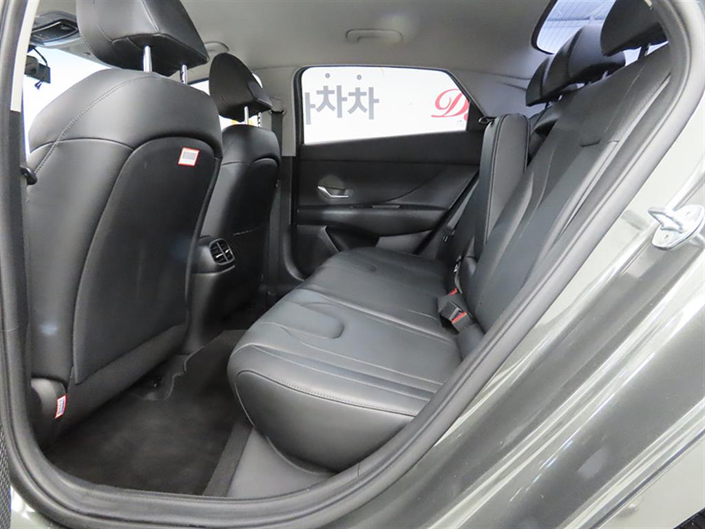 HYUNDAI Avante - Vista 6