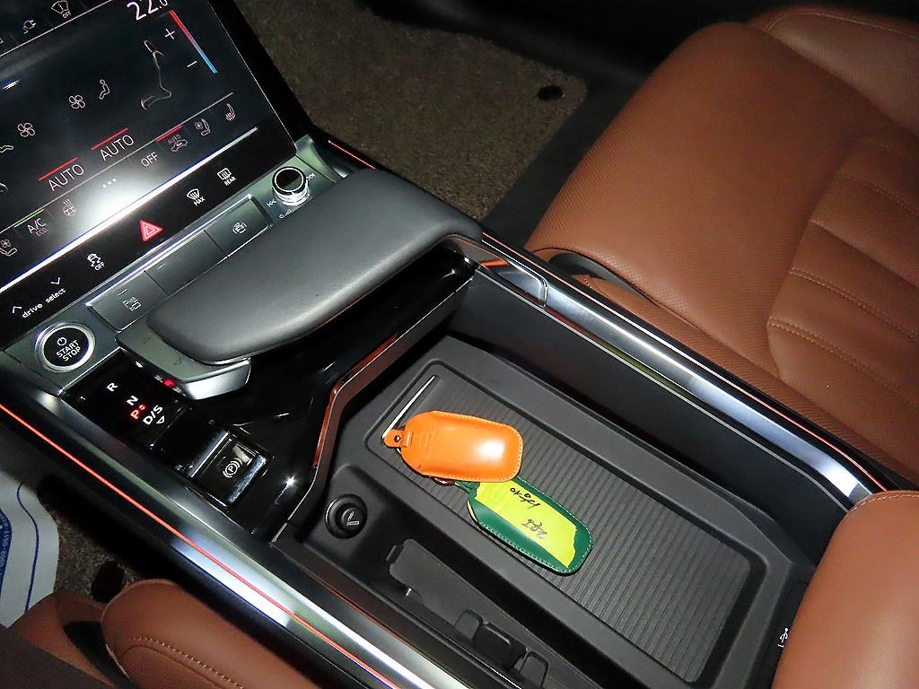 Audi e-Tron - Vista 12