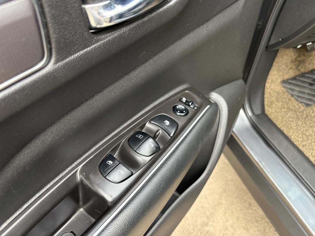 SAMSUNG QM6 - Vista 12