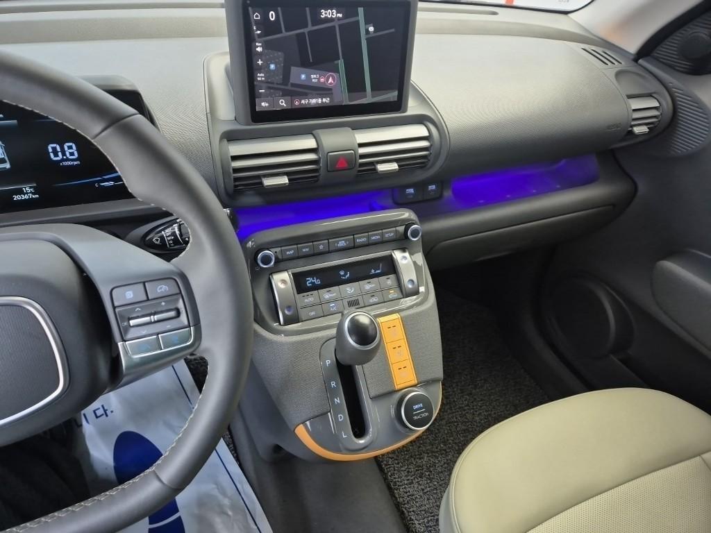 HYUNDAI Casper - Vista 10