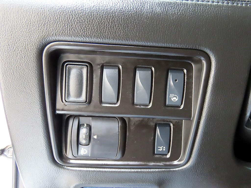 SAMSUNG QM6 - Vista 12