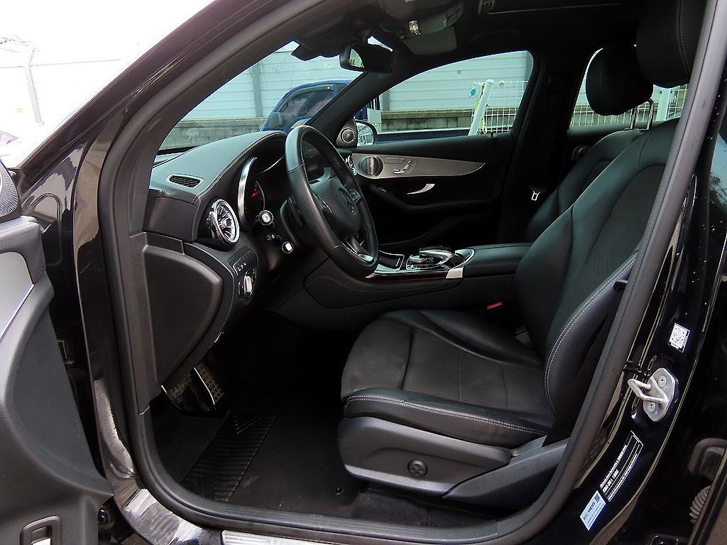 Mercedes Benz GLC Class - Vista 5