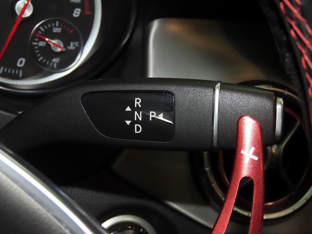 Mercedes Benz CLA Class 2018 Gris - Importación desde Corea - HF Imports Iquique - Foto 13