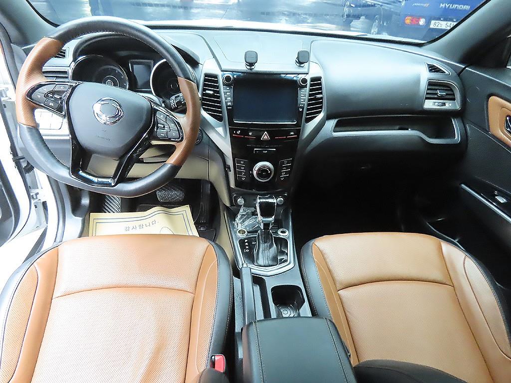 Ssangyong Tivoli 2019 Blanco - Importación desde Corea - HF Imports Iquique - Foto 10