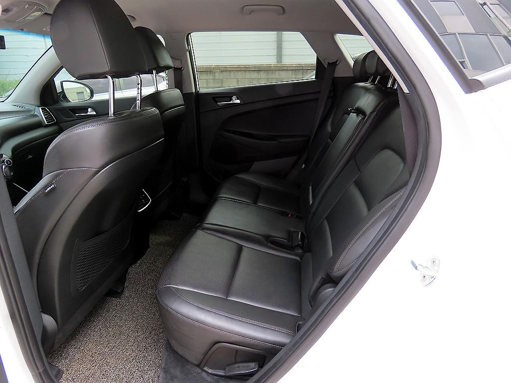 HYUNDAI Tucson - Vista 6