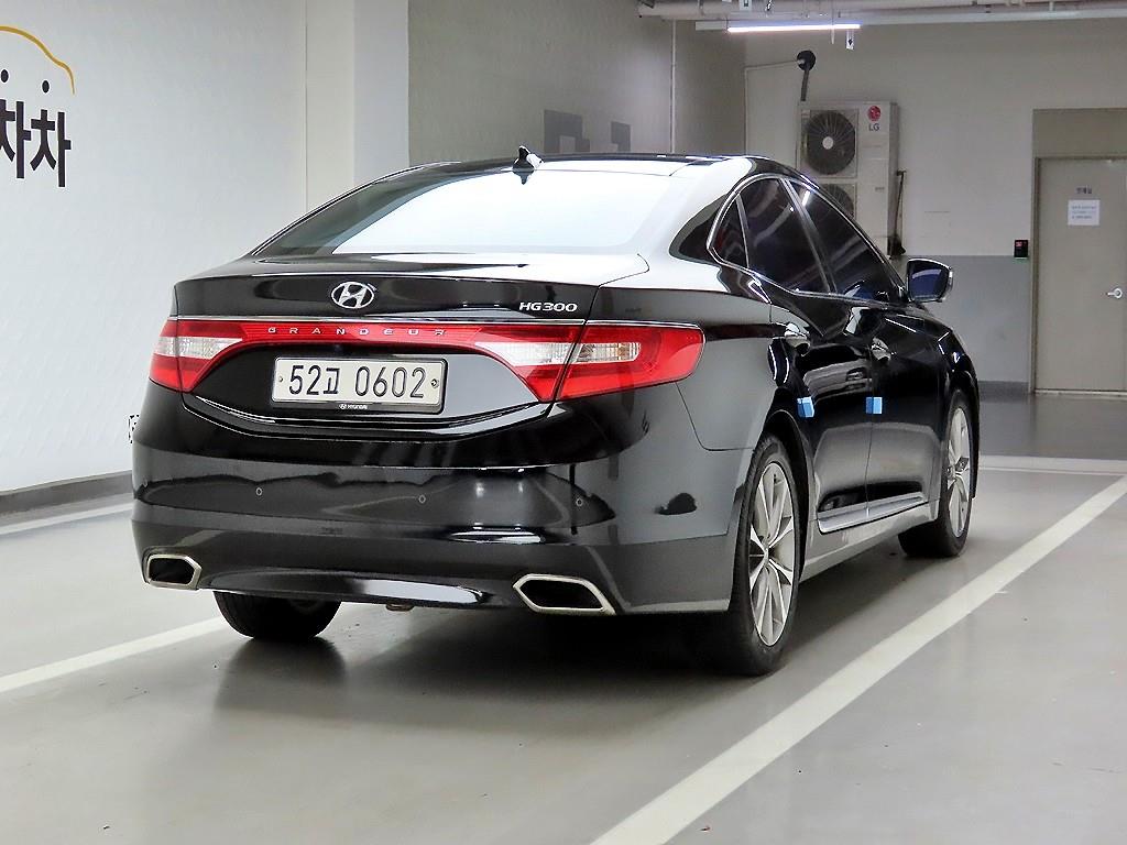 HYUNDAI Grandeur - Vista 4