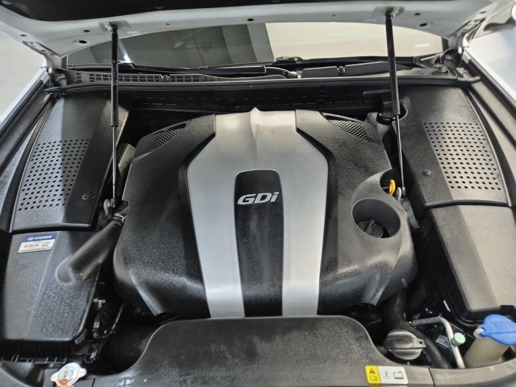 HYUNDAI Equus - Vista 5