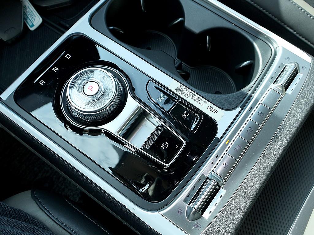 KIA Carnival 2024 Negro - Importación desde Corea - HF Imports Iquique - Foto 7