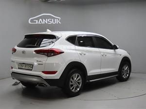 HYUNDAI Tucson - Vista 8