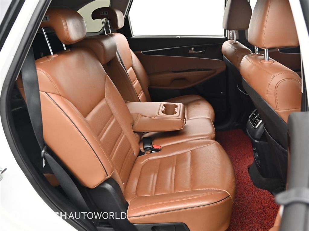 KIA Sorento - Vista 12