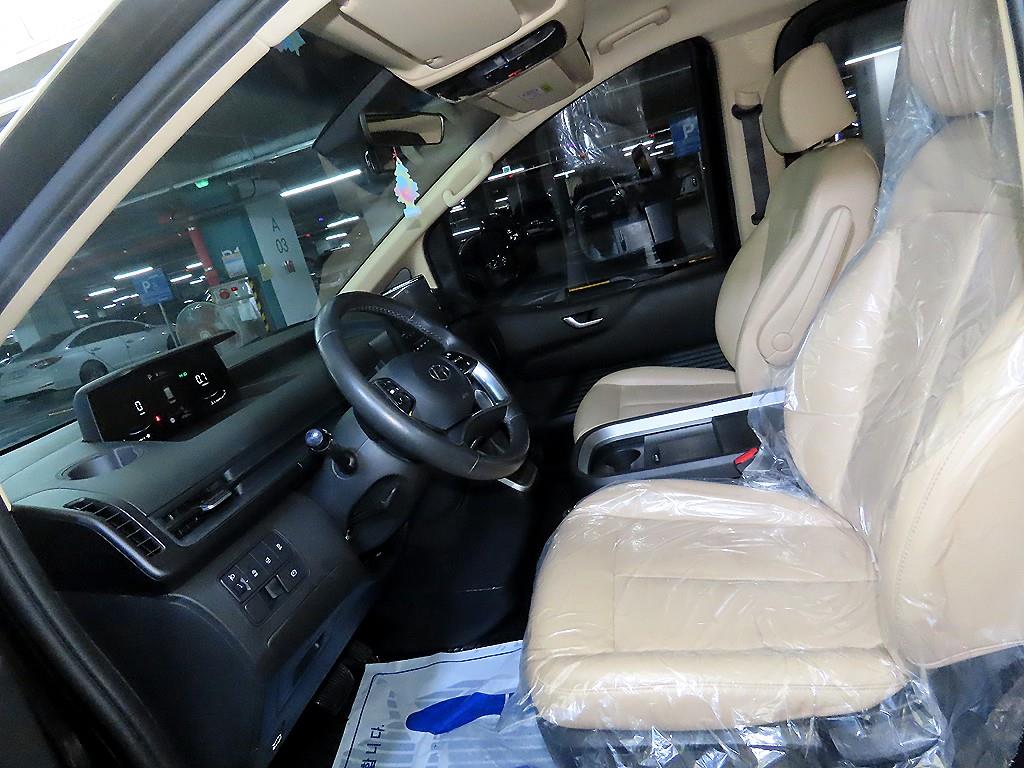 HYUNDAI Staria - Vista 6