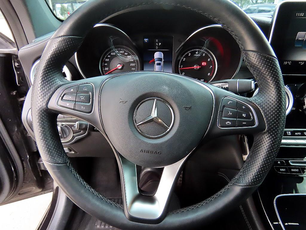 Mercedes Benz GLC Class - Vista 8