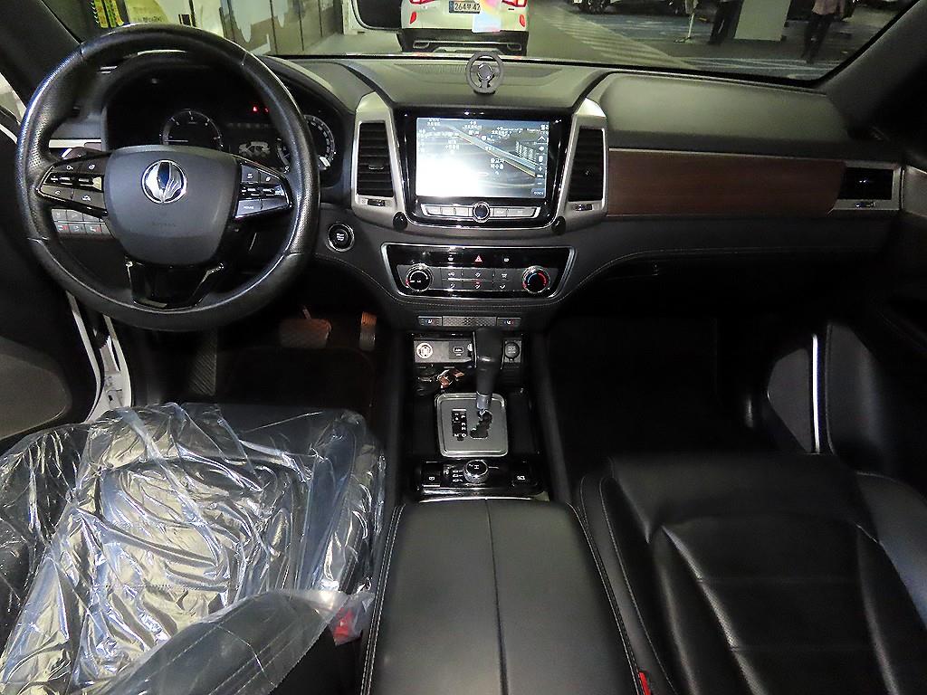 Ssangyong Rexton - Vista 10