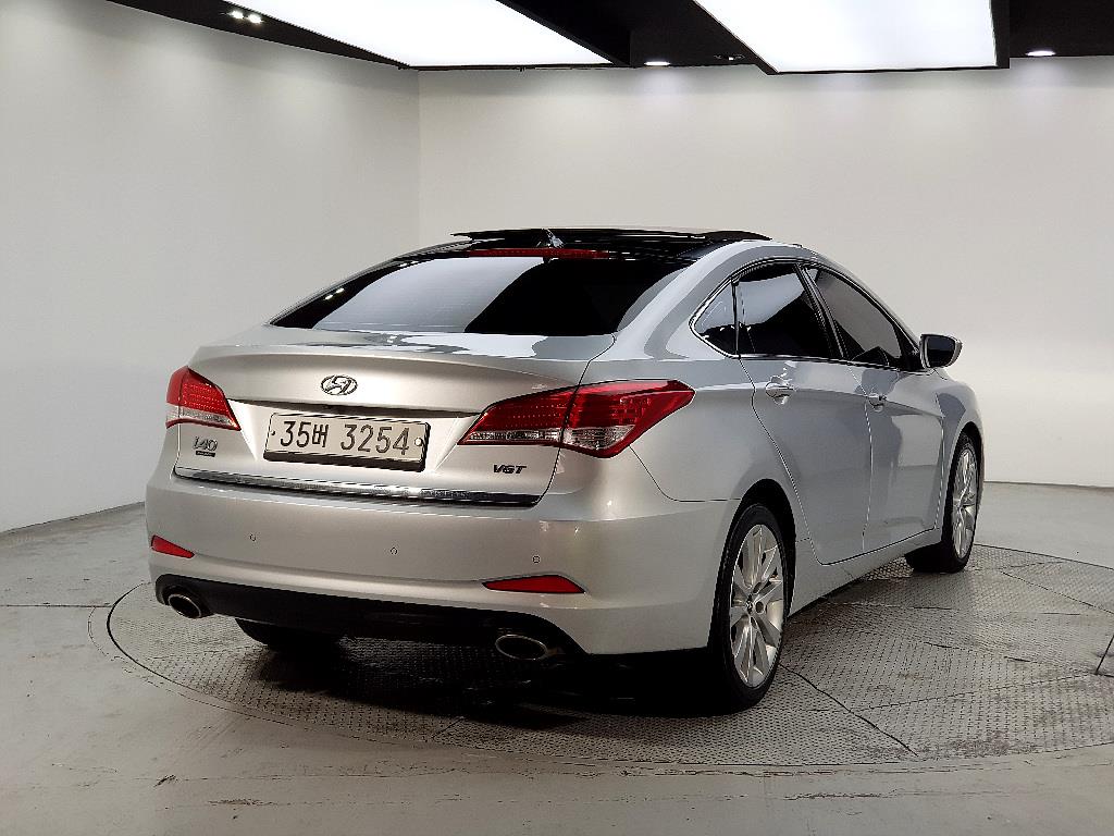 HYUNDAI i40 - Vista 4