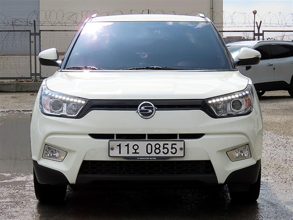 Ssangyong Tivoli 2016 Blanco - Importación desde Corea - HF Imports Iquique - Foto 1