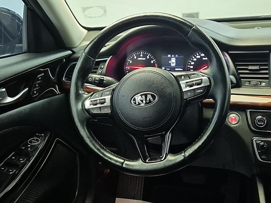 KIA K7 - Vista 9