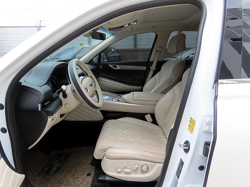 Genesis GV80 - Vista 5