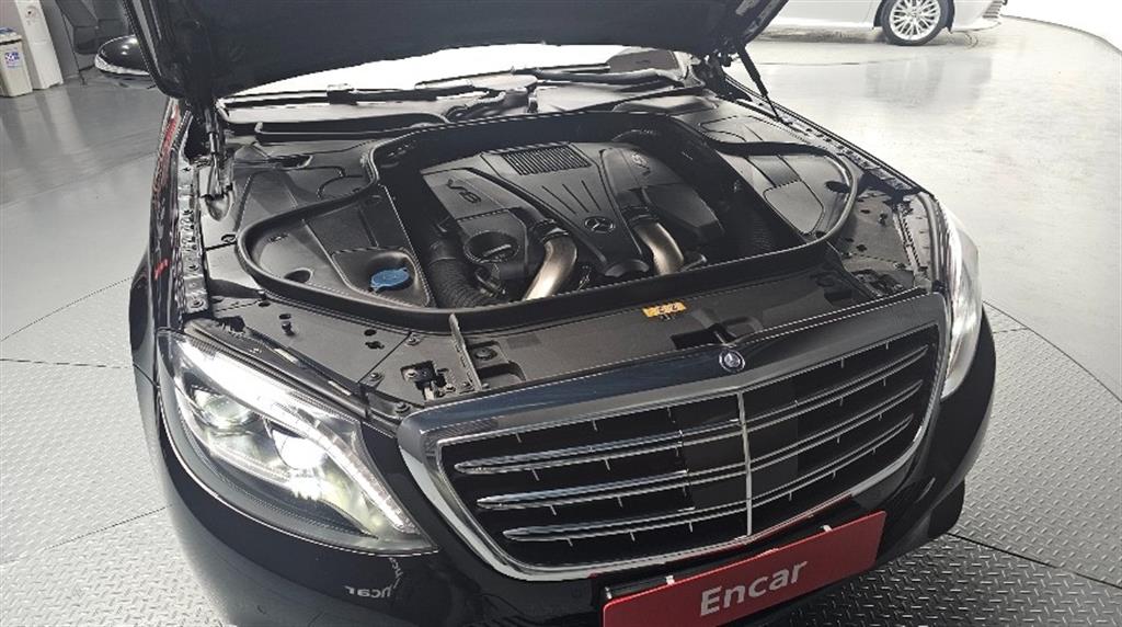 Mercedes Benz S Class - Vista 6