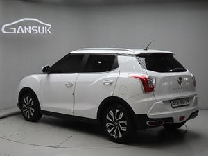 Ssangyong Tivoli - Vista 6