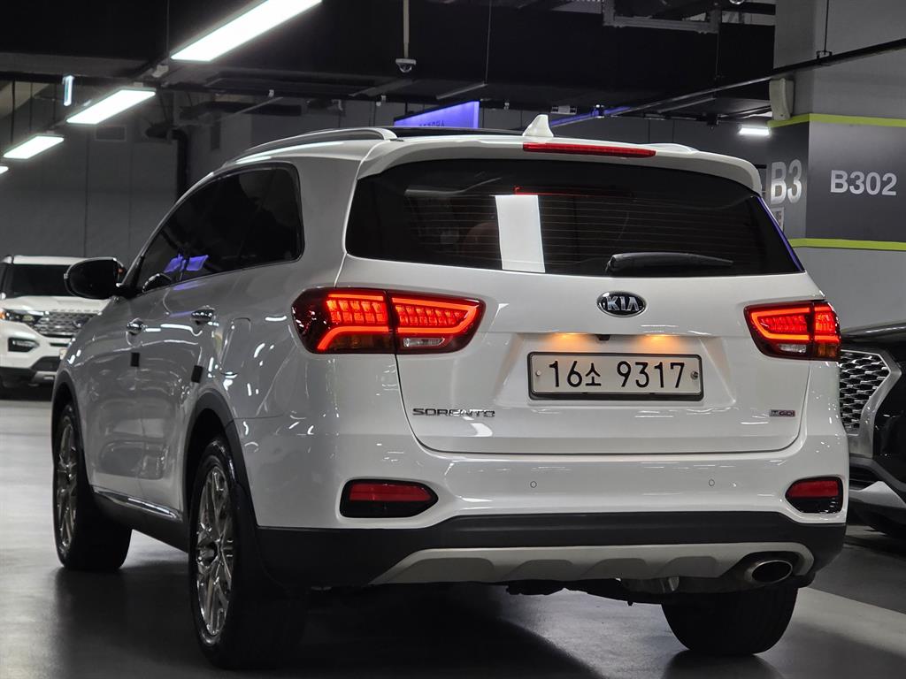 KIA Sorento - Vista 4