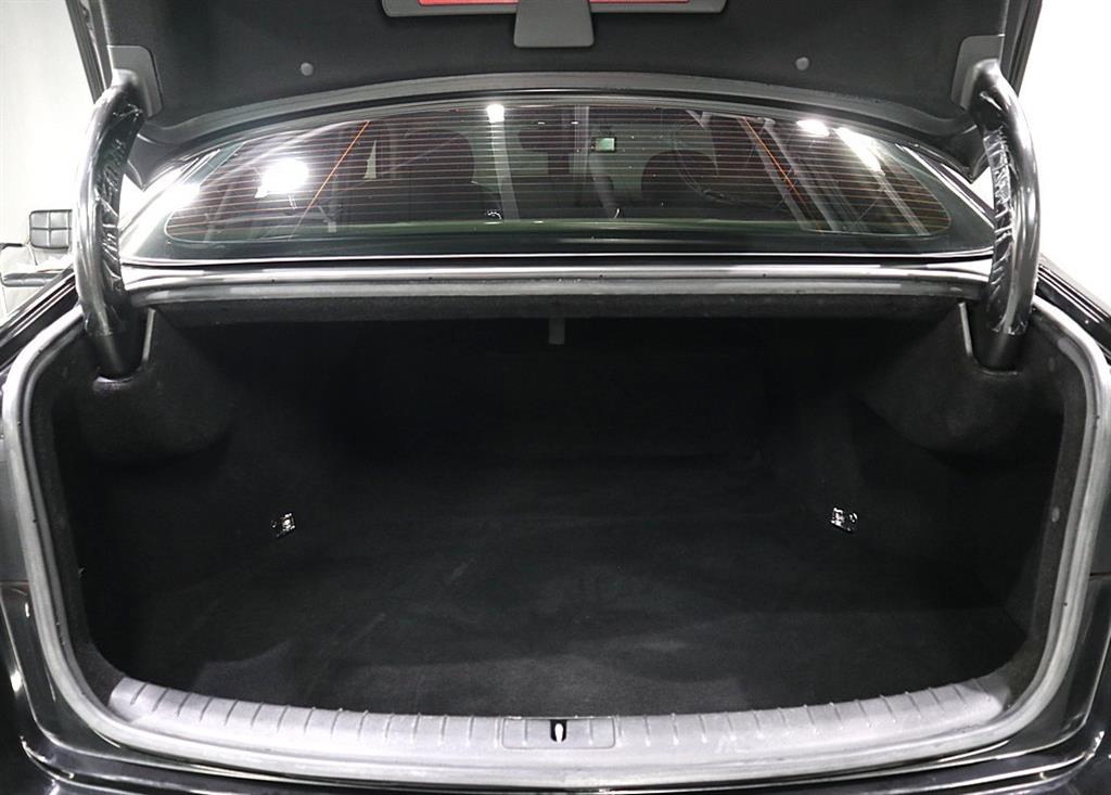 Genesis G80 - Vista 8