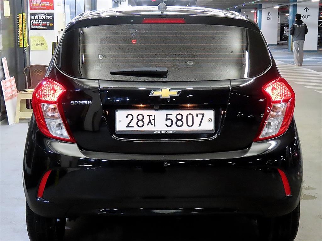 Chevrolet Spark - Vista 5