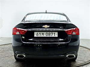 Chevrolet Impala - Vista 6