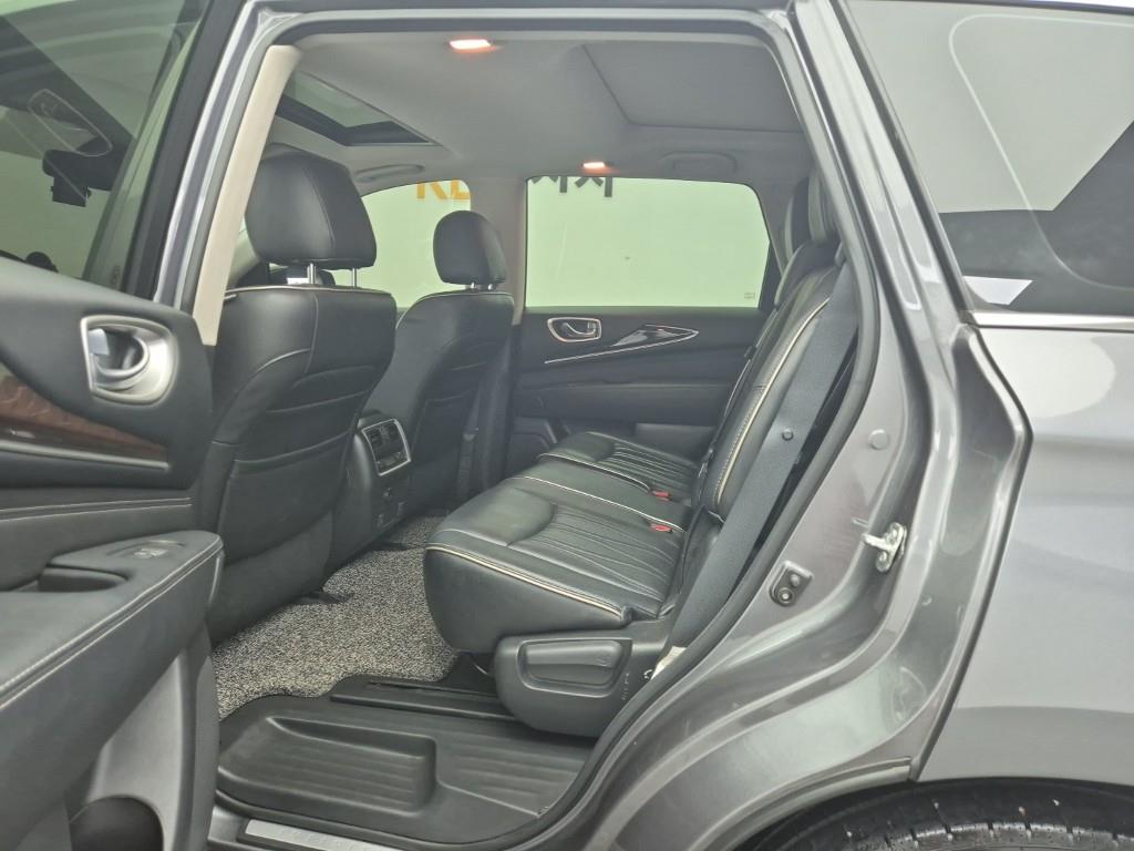 Infiniti QX - Vista 12