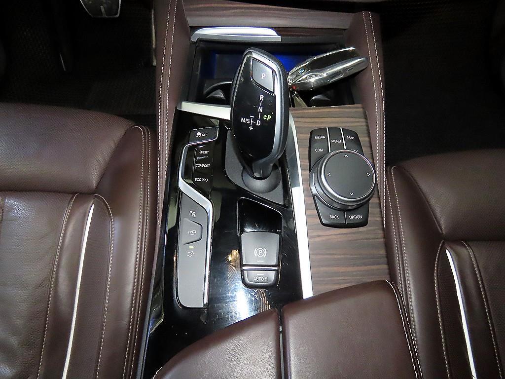 BMW Gran Turismo - Vista 12