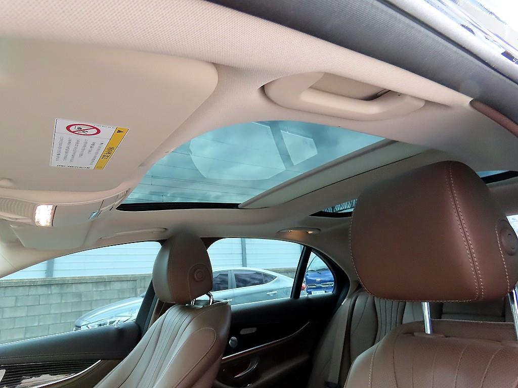 Mercedes Benz E class 2019 Negro - Importación desde Corea - HF Imports Iquique - Foto 16