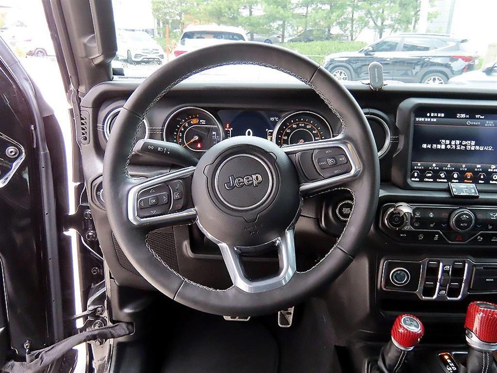 Jeep Wrangler - Vista 8