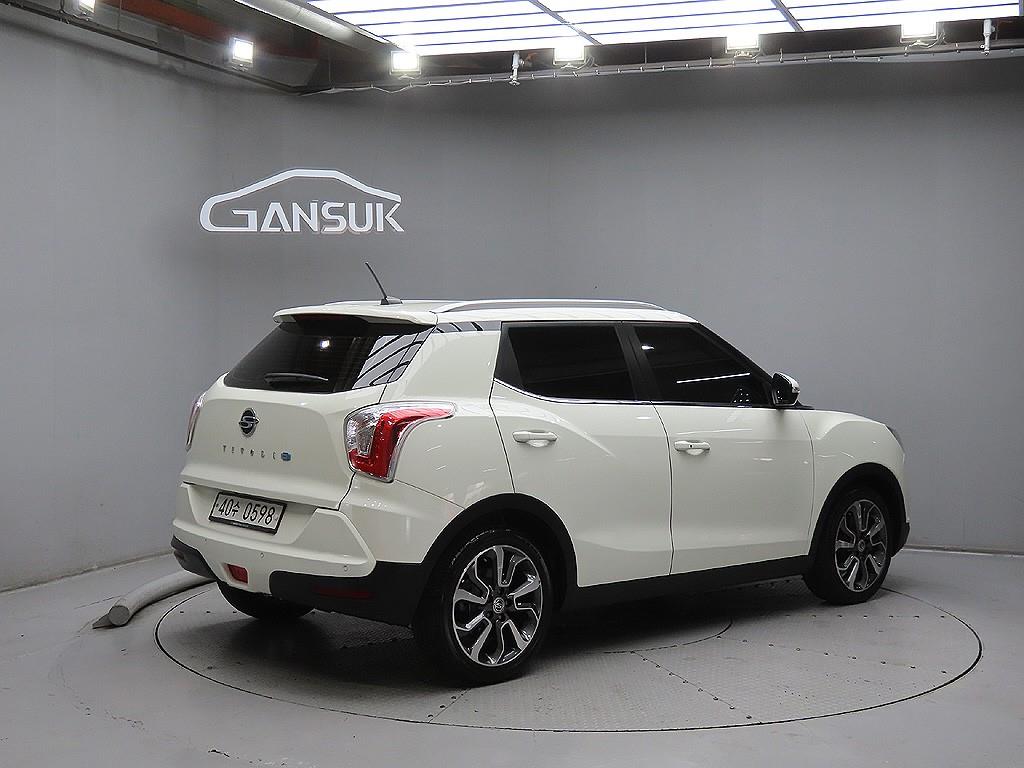 Ssangyong Tivoli - Vista 7