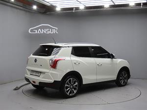 Ssangyong Tivoli - Vista 8