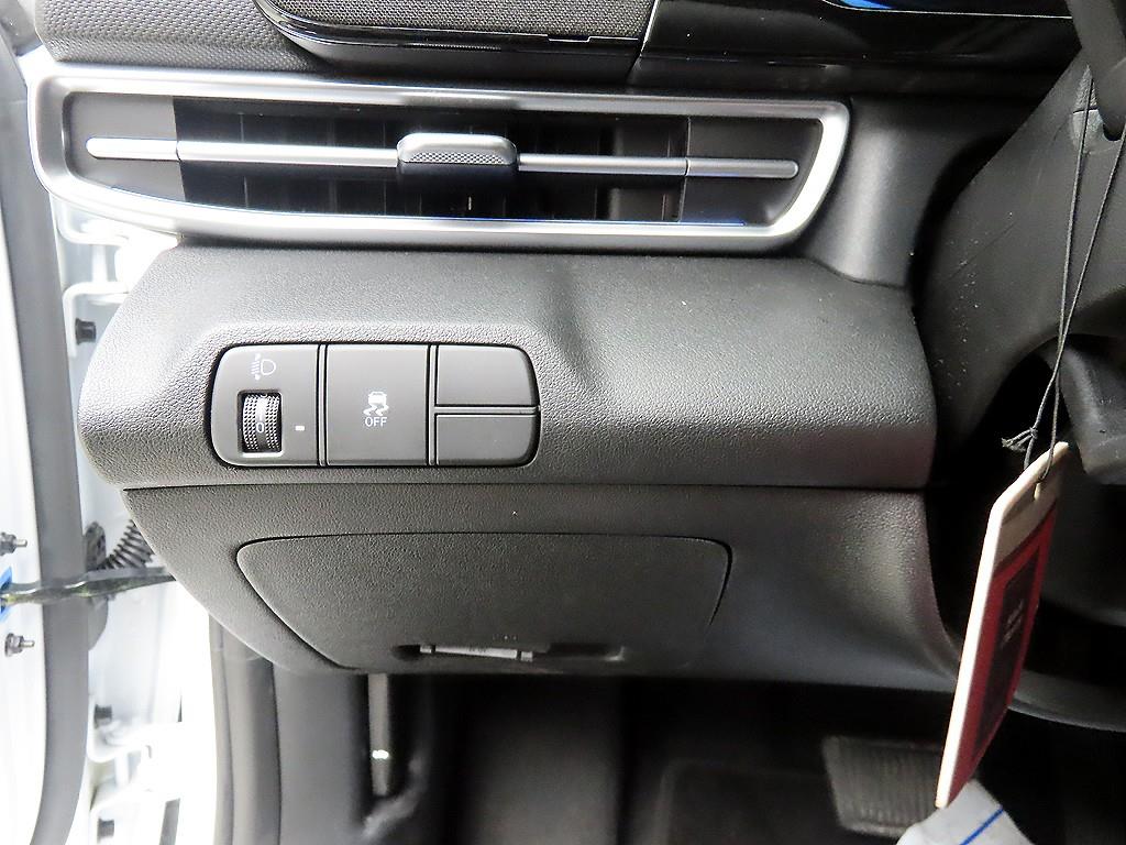 HYUNDAI Avante - Vista 12