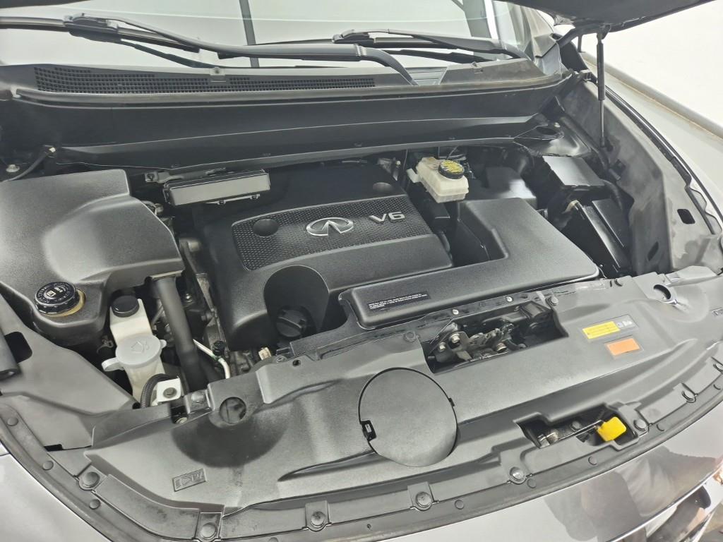 Infiniti QX - Vista 6