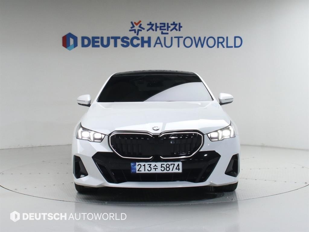 BMW 5 Series - Vista 3