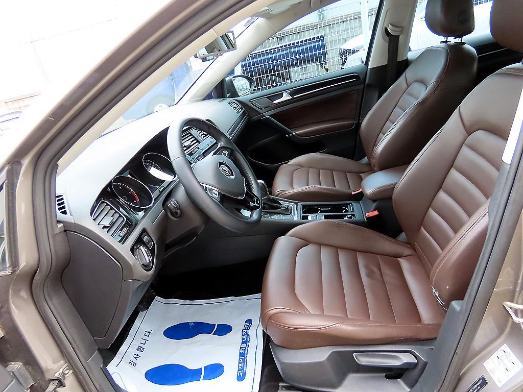 Volkswagen Golf - Vista 5