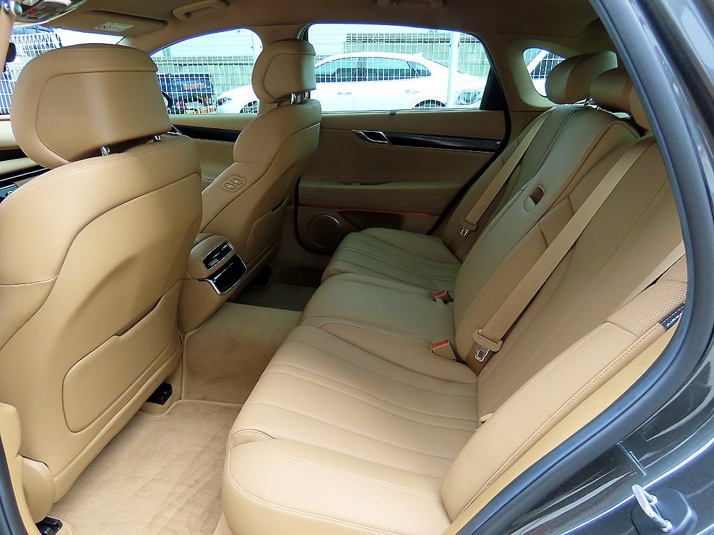 Genesis G80 - Vista 6