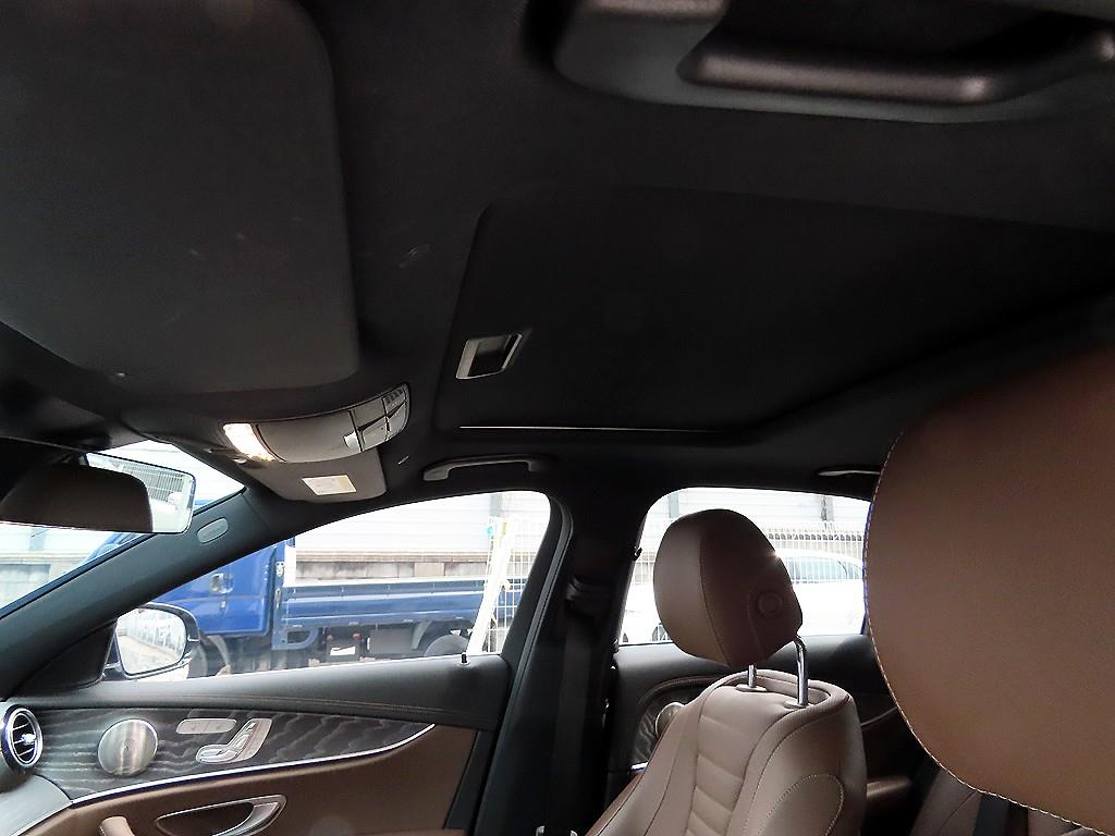 Mercedes Benz E class 2023 Gris - Importación desde Corea - HF Imports Iquique - Foto 16