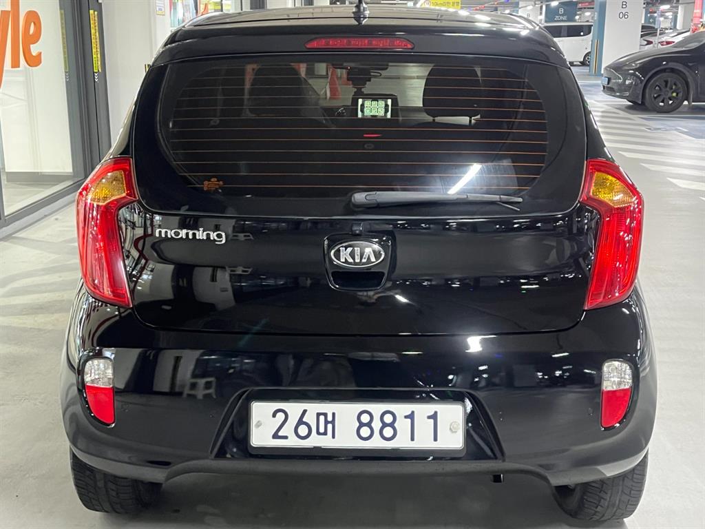 KIA Morning - Vista 5