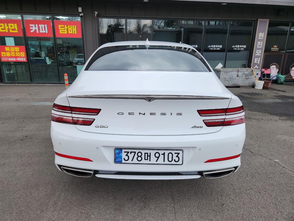 Genesis G80 - Vista 5