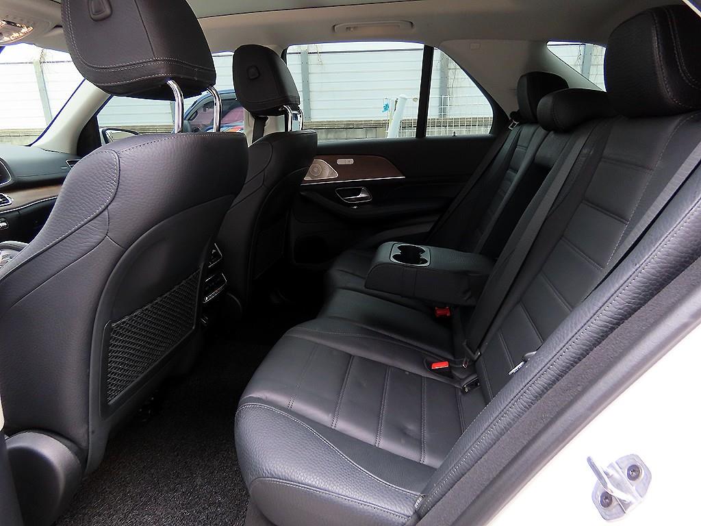 Mercedes Benz GLE Class - Vista 6