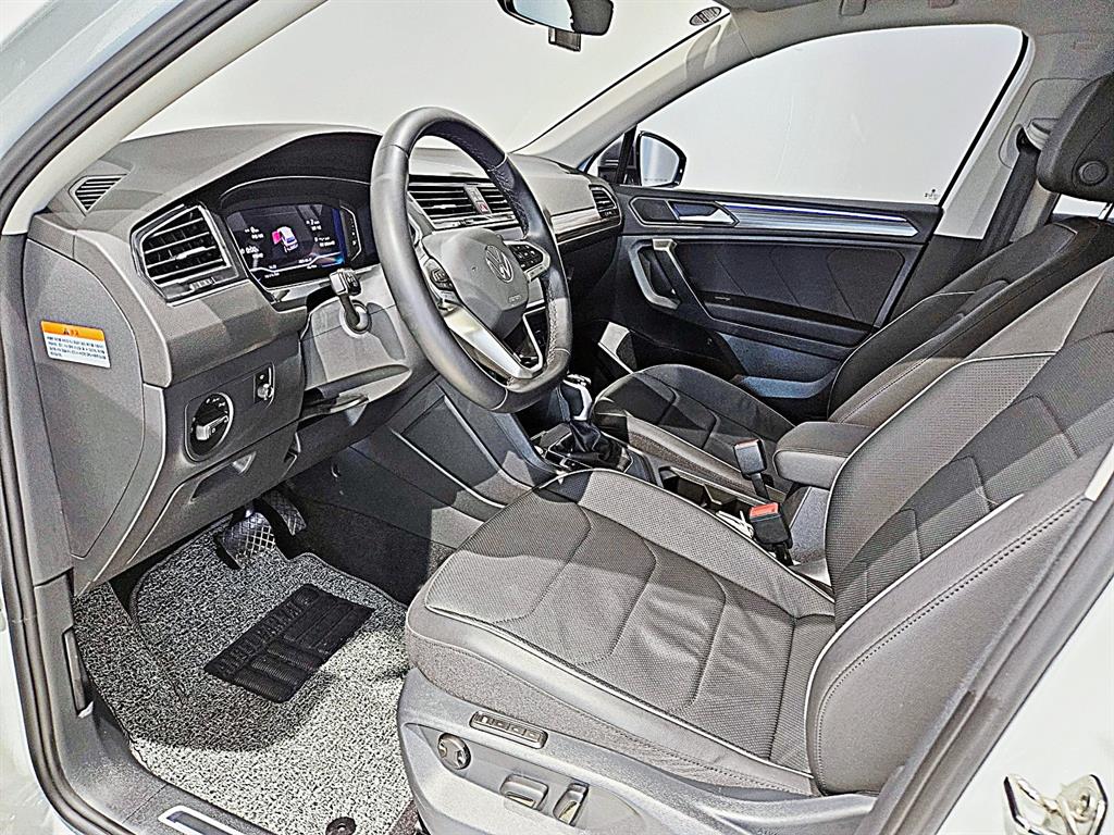 Volkswagen Tiguan - Vista 7