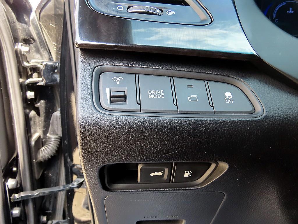 HYUNDAI Grandeur - Vista 11